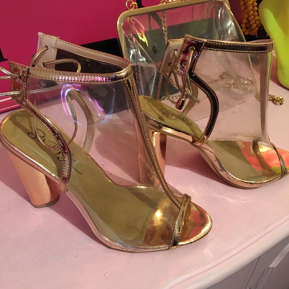Shoes - Picture 6 of 7